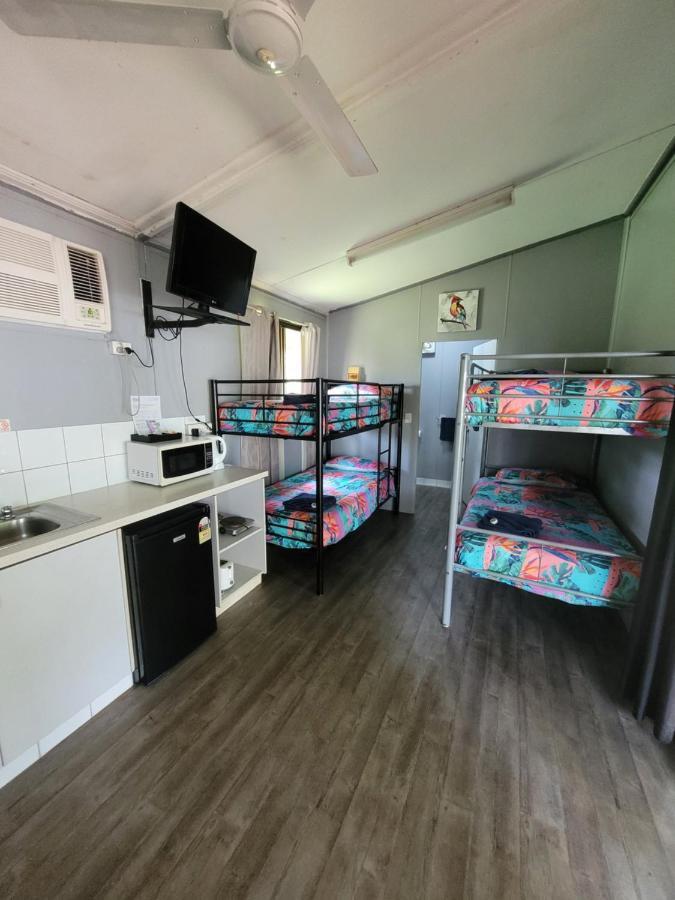 Aaok Lakes Resort And Caravan Park Berry Springs Ngoại thất bức ảnh