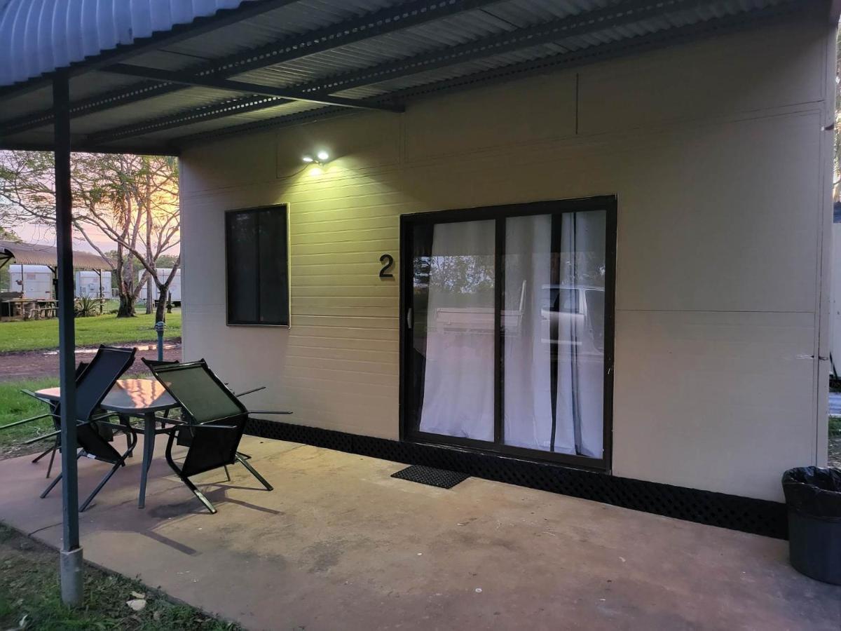 Aaok Lakes Resort And Caravan Park Berry Springs Ngoại thất bức ảnh